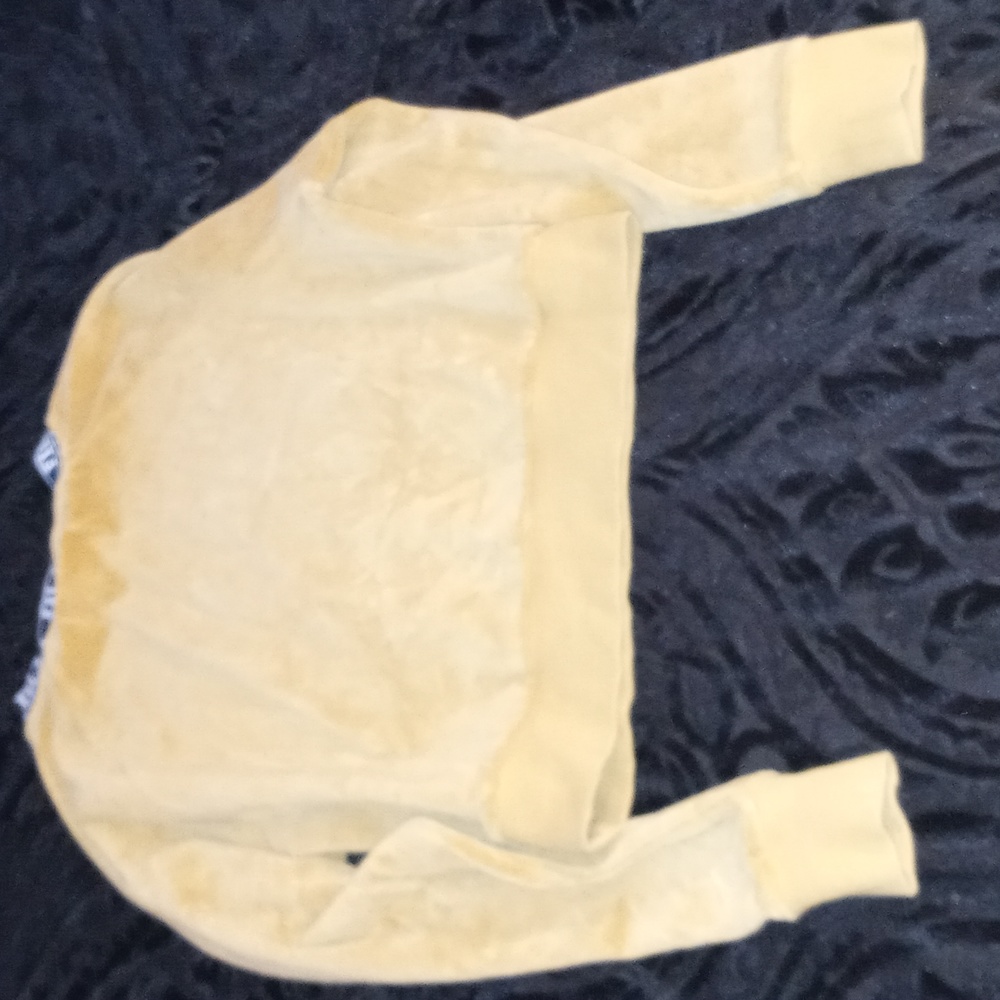 Fila Cropped Sweater - Picture 5 of 6